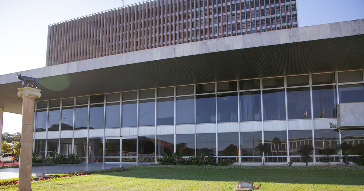 ponto-facultativo-e-decretado-