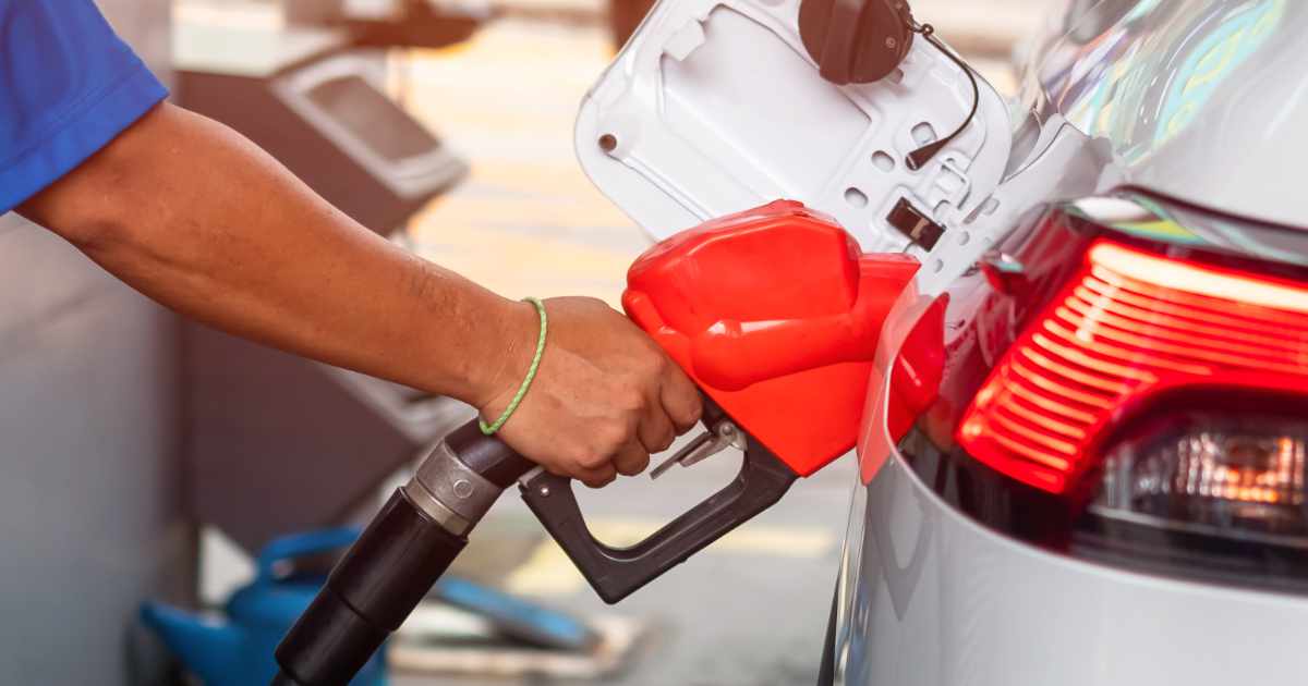 Governo amplia subsídios à gasolina e ao diesel após alta do petróleo