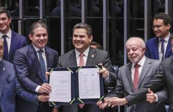 Congresso promulga fim da escala 6x1 e prevê mudança em 60 dias