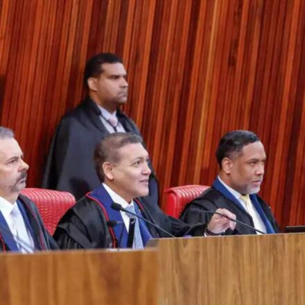 TSE aprova novas regras para canais de WhatsApp nas eleições